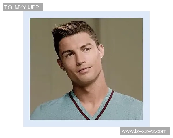 足球明星清爽发型女生的时尚潮流与搭配技巧解析